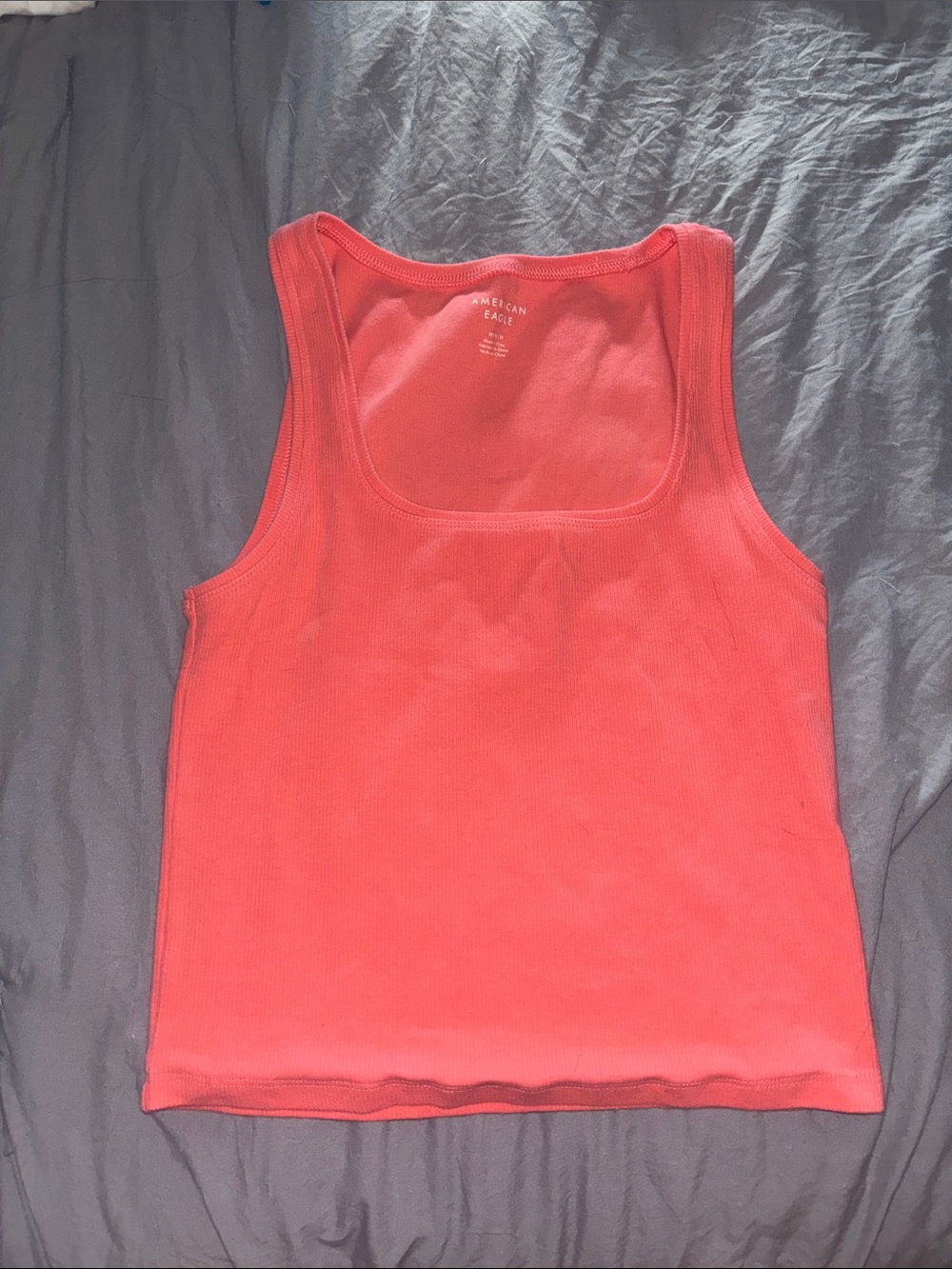AE pink tank size medium